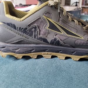 Altra Lone Peak 4.5 men's shoes